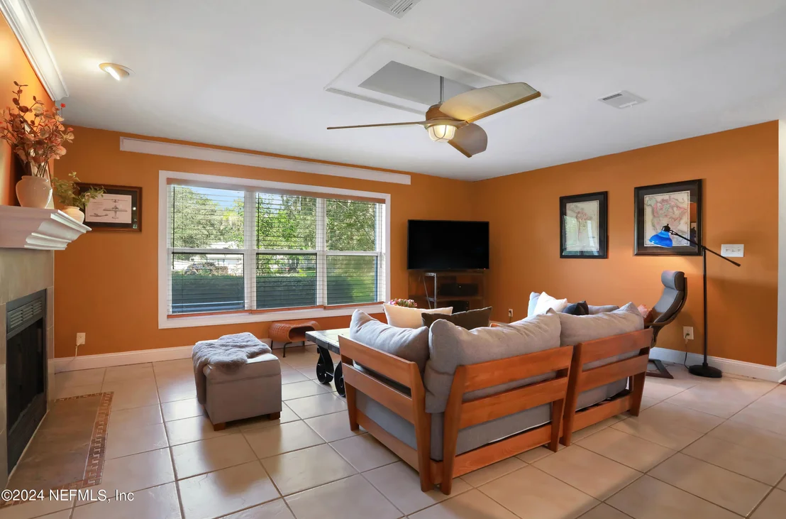 Photo of 6468 RIVER POINT Drive