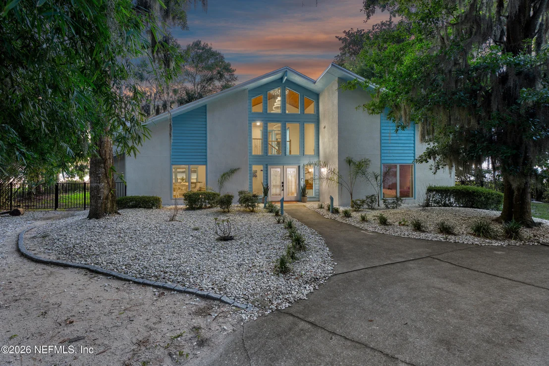 Photo of 13062 MANDARIN Road
