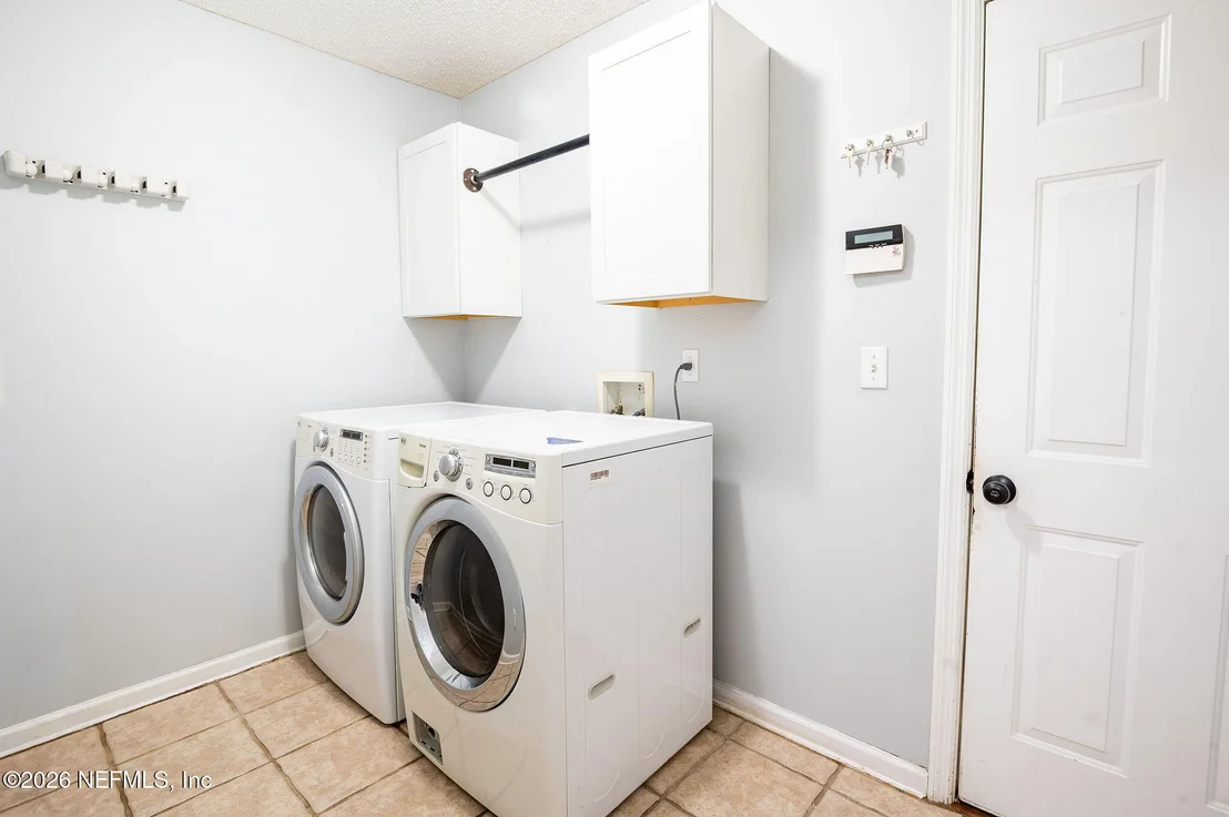 Photo of 1676 GLEN LAUREL Drive