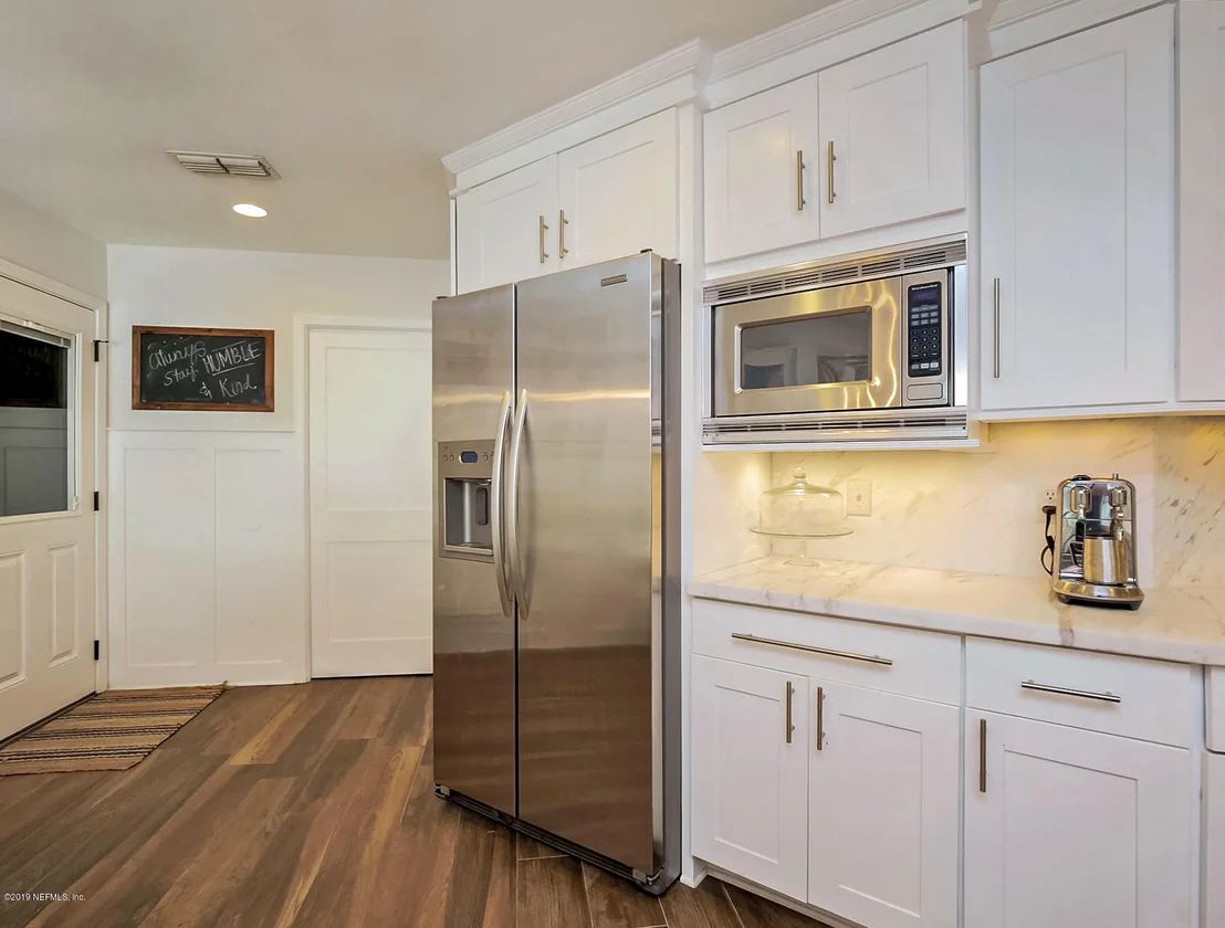 Photo of 235 OCEANFOREST Drive N