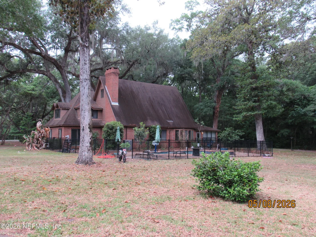 Photo of 237 ADAMS Lane