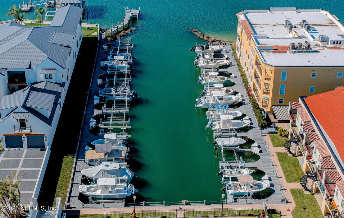 Photo of Unit 303 at 115 SUNSET HARBOR Way