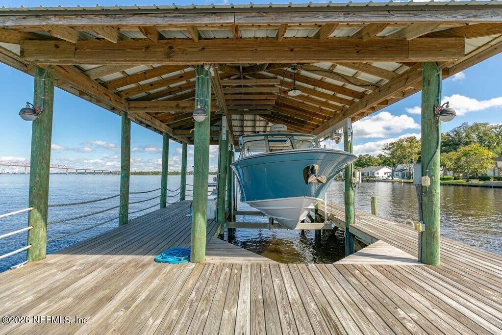 Photo of 4626 RIVER POINT Road W