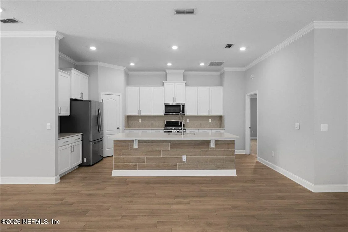 Photo of 101 NARVAREZ Avenue
