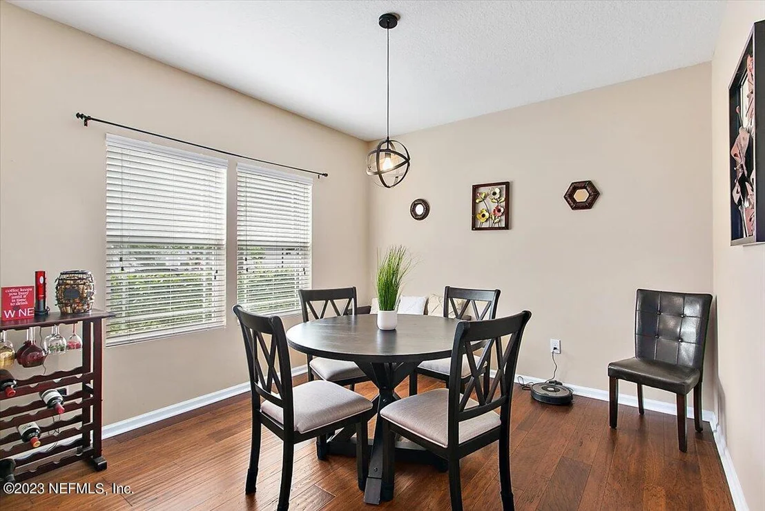 Photo of 123 E TEAGUE BAY Drive
