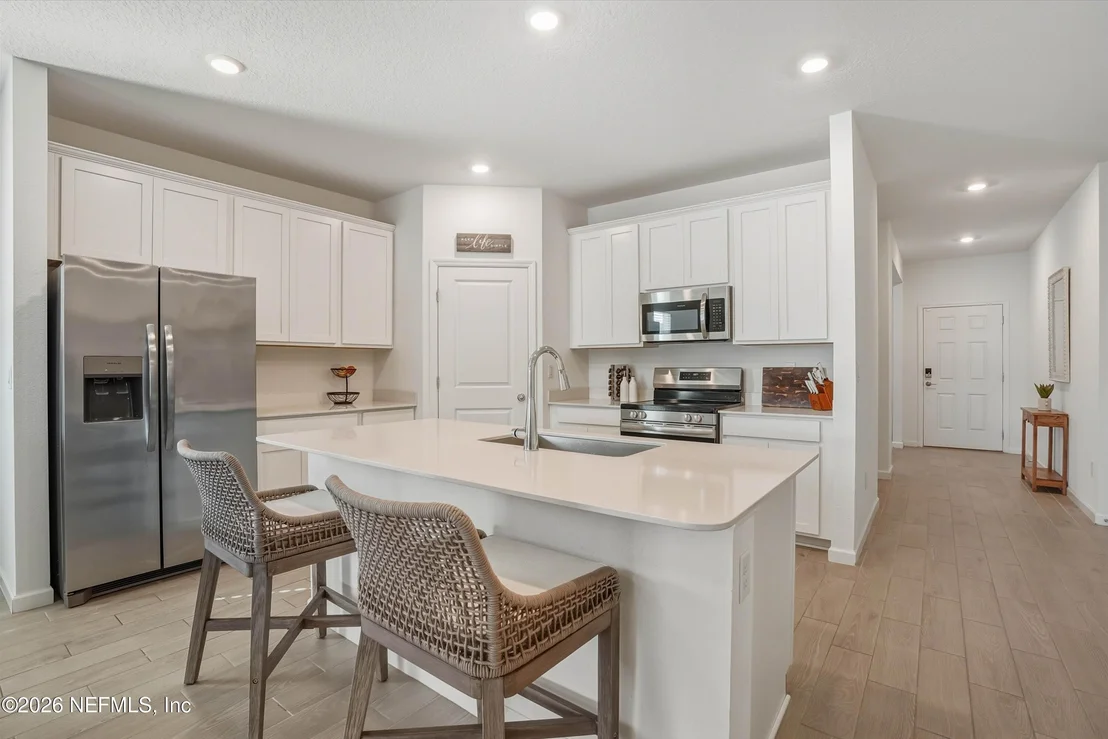 Photo of 764 LAKE SINCLAIR Street