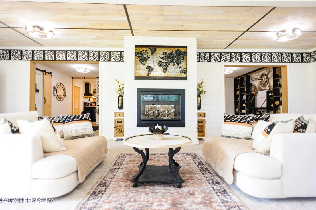 Photo of 332 WHISPERING WOODS Drive