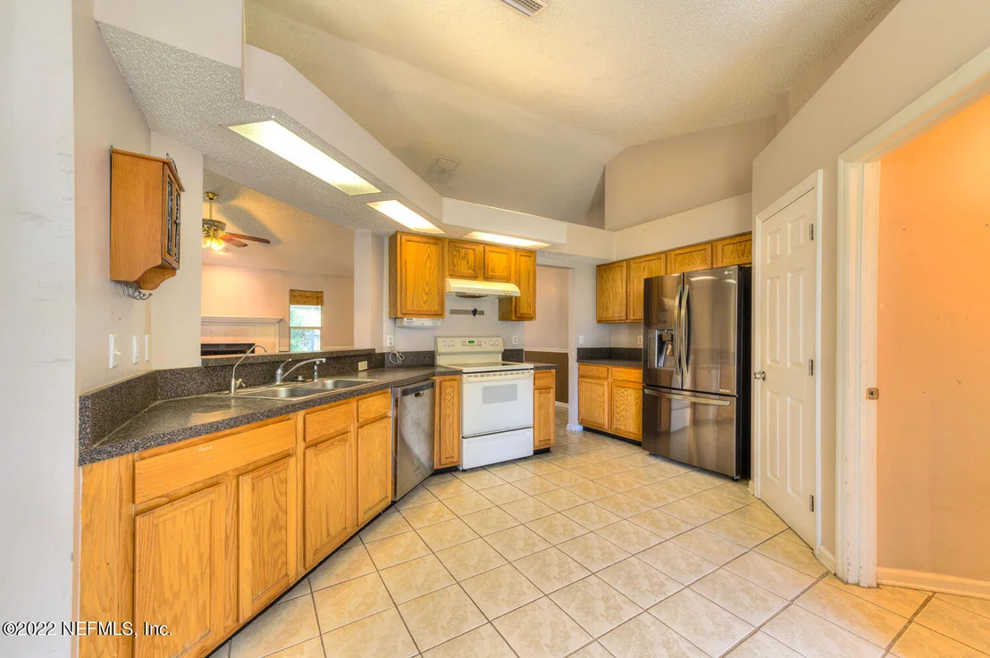 Photo of 1409 SAPLING Drive