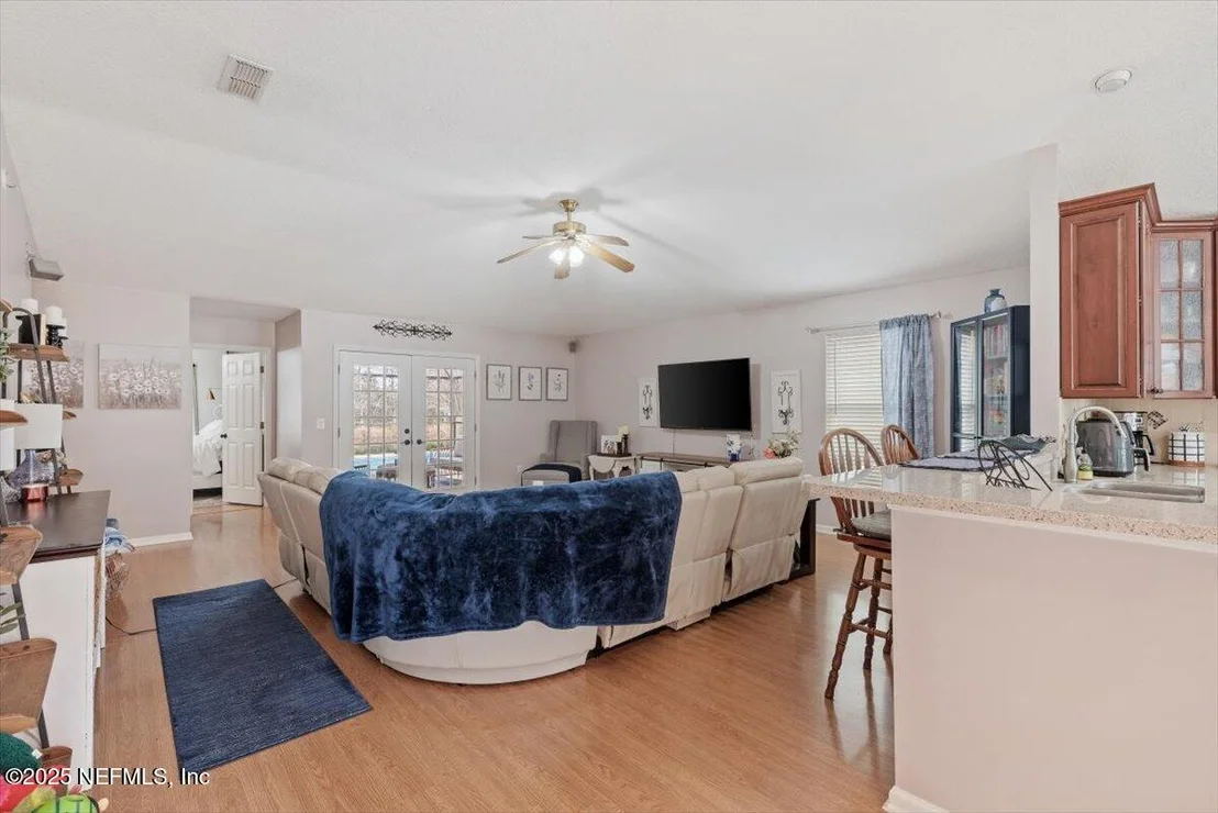 Photo of 184 SOUTHLAKE Drive