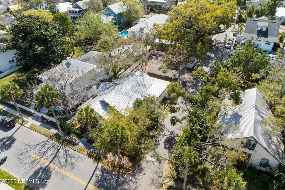 Photo of 33 CINCINNATI Avenue