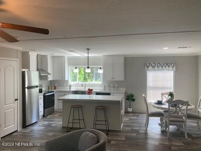 Photo of 457 LOGAN Avenue