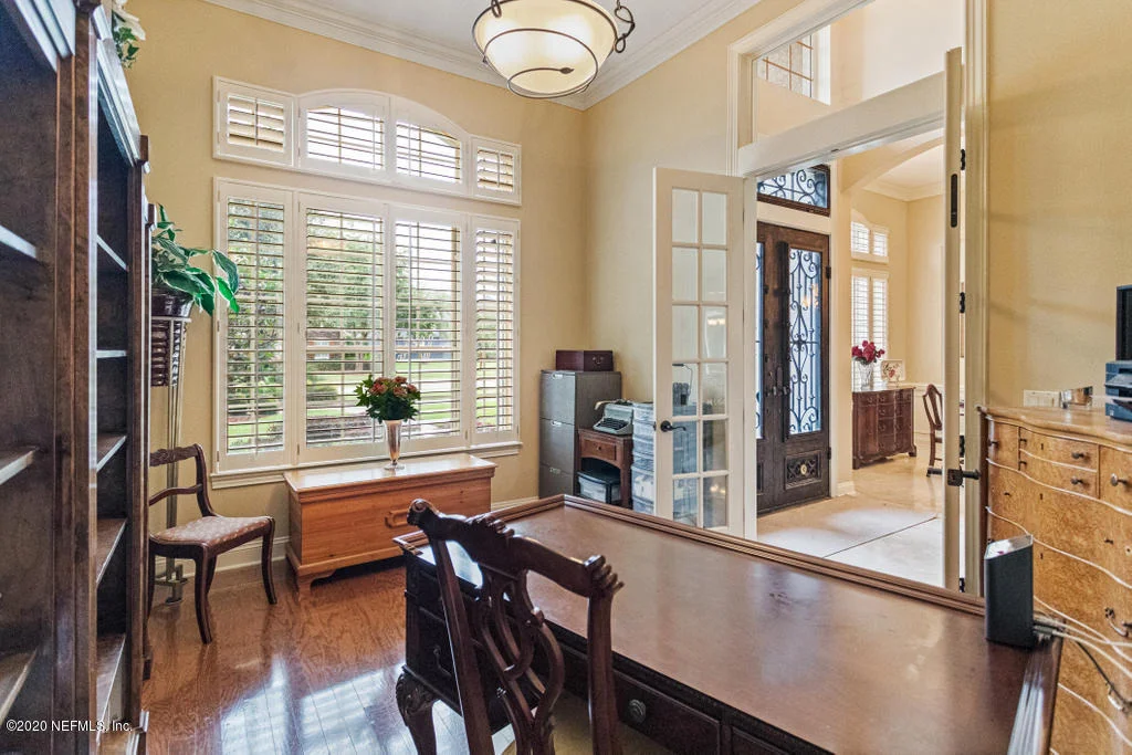 Photo of 413 SUMMERSET Drive