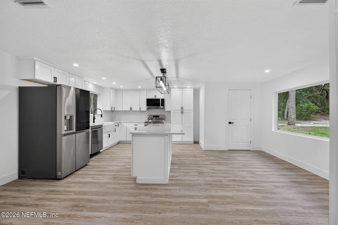 Photo of 8189 MELROSE Road