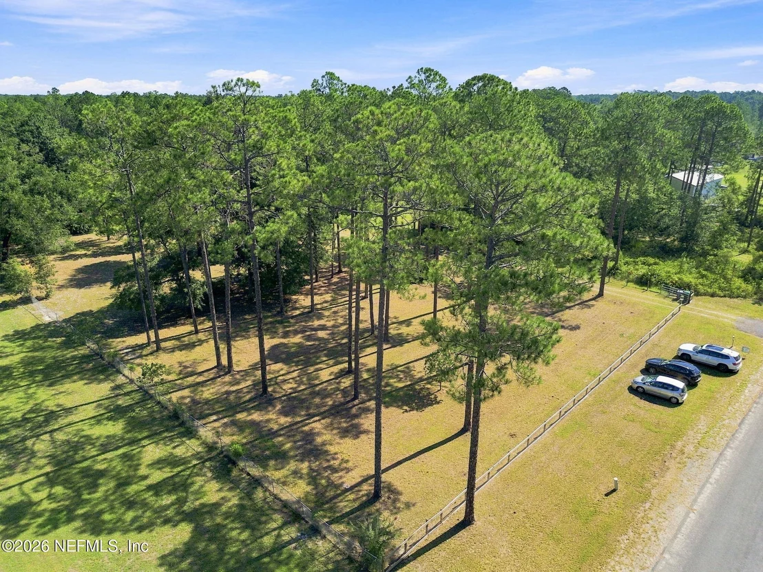 Photo of 33485 MEADOWS Lane