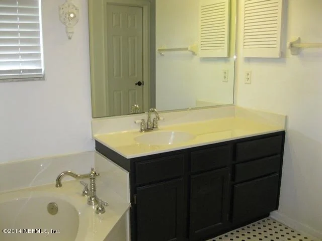 Photo of 1072 LARKSPUR Loop