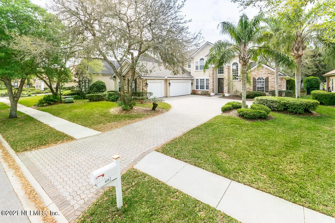 Photo of 492 SEBASTIAN Square
