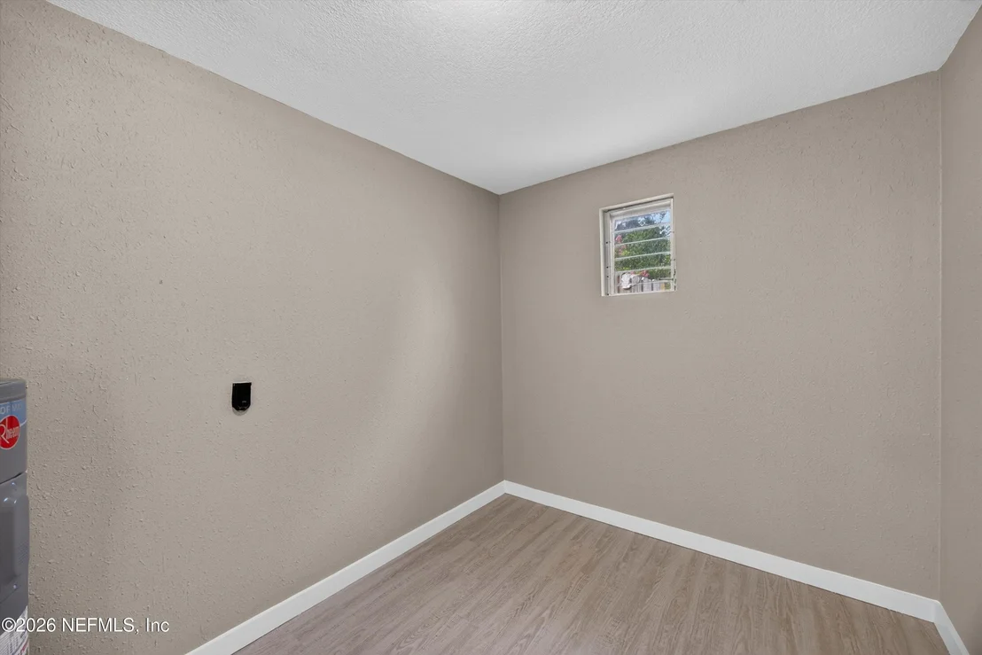 Photo of 184 DRACO Street