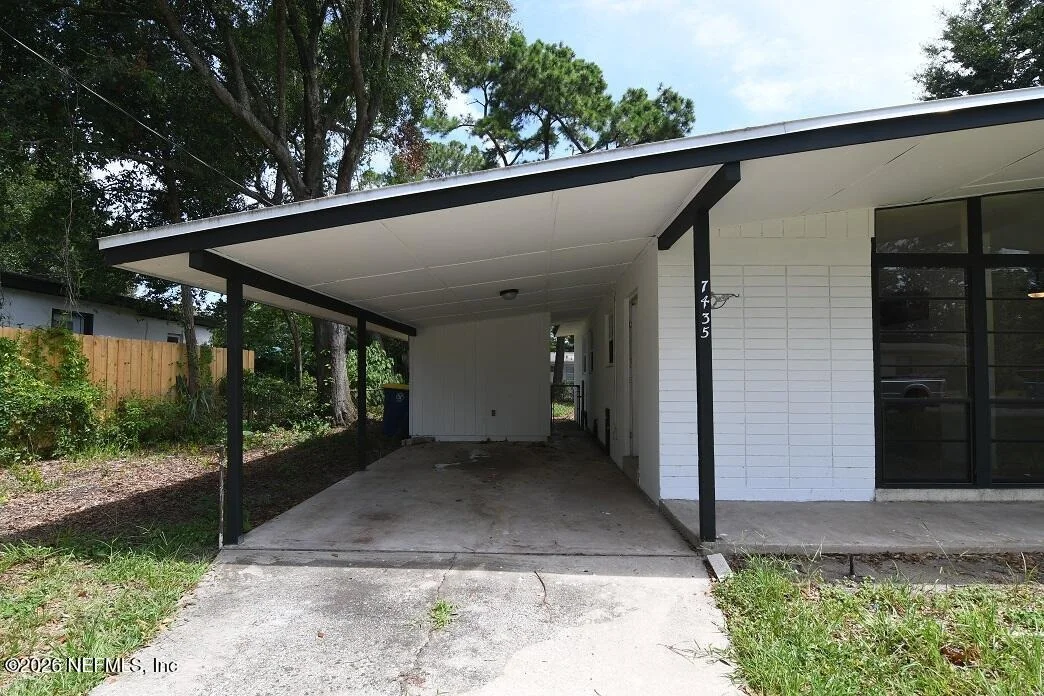 Photo of 7435 BAMBERG Road