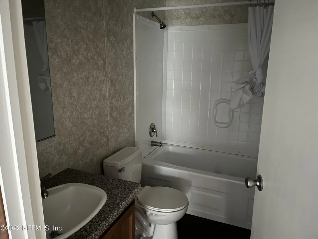 Photo of 110 NEEDLES Lane