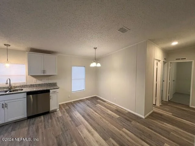 Photo of Unit 2 at 262 PUTNAM LOOP Road