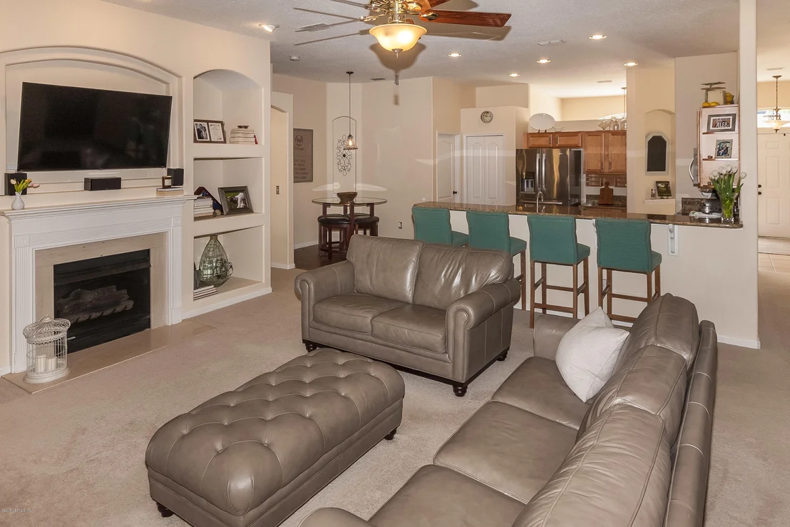 Photo of 1546 BAY HARBOR Drive