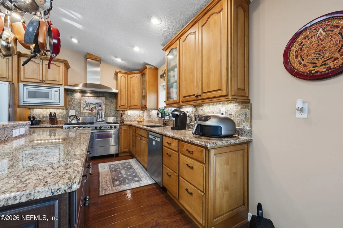 Photo of 225 PIZARRO Road