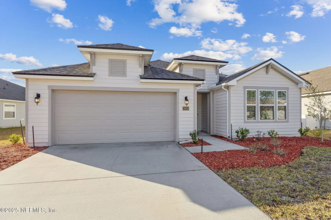 Photo of 70414 WINDING RIVER Drive