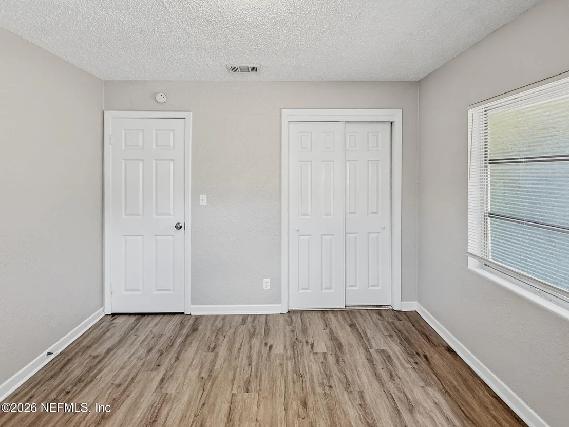 Photo of 3842 ANVERS Boulevard