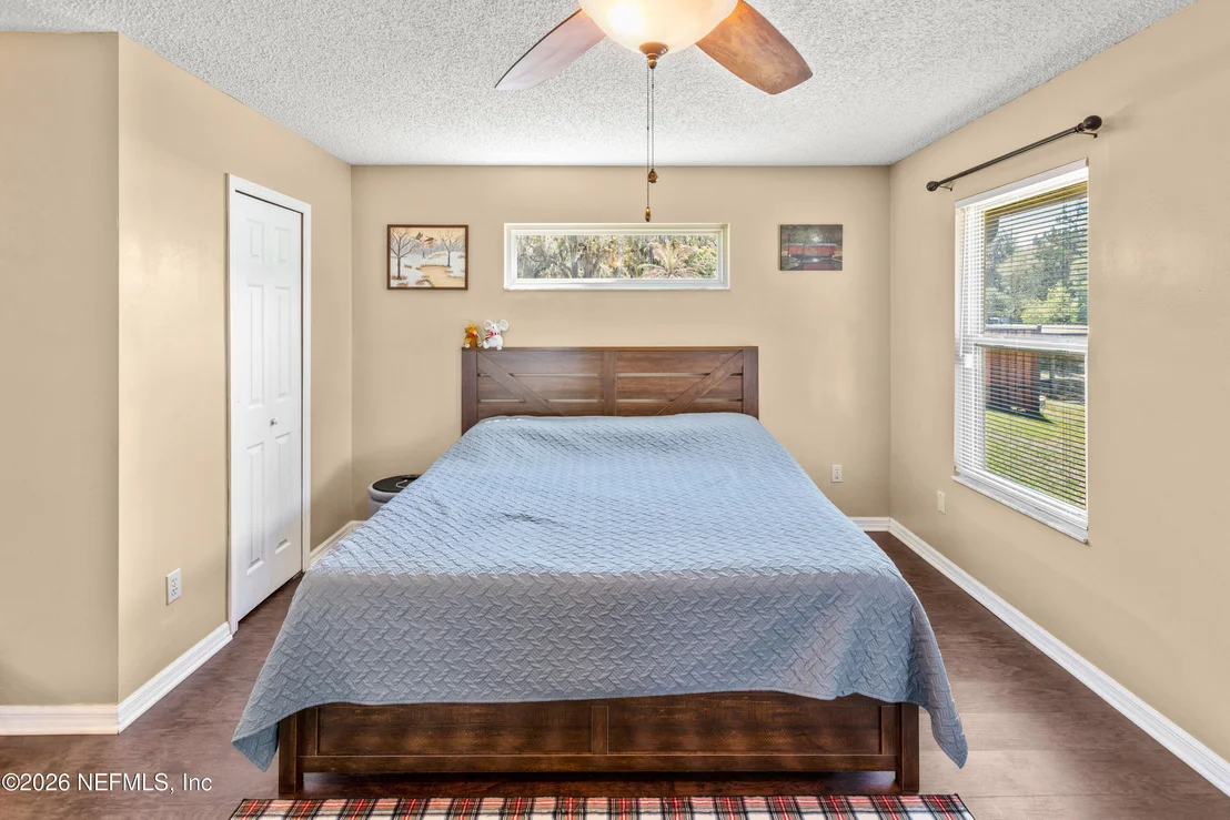 Photo of 5930 ISLAND Road