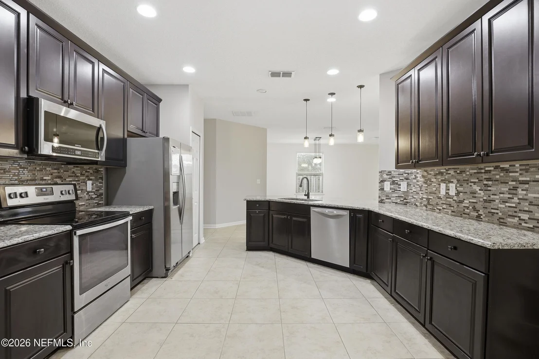 Photo of 219 STRAW POND Way