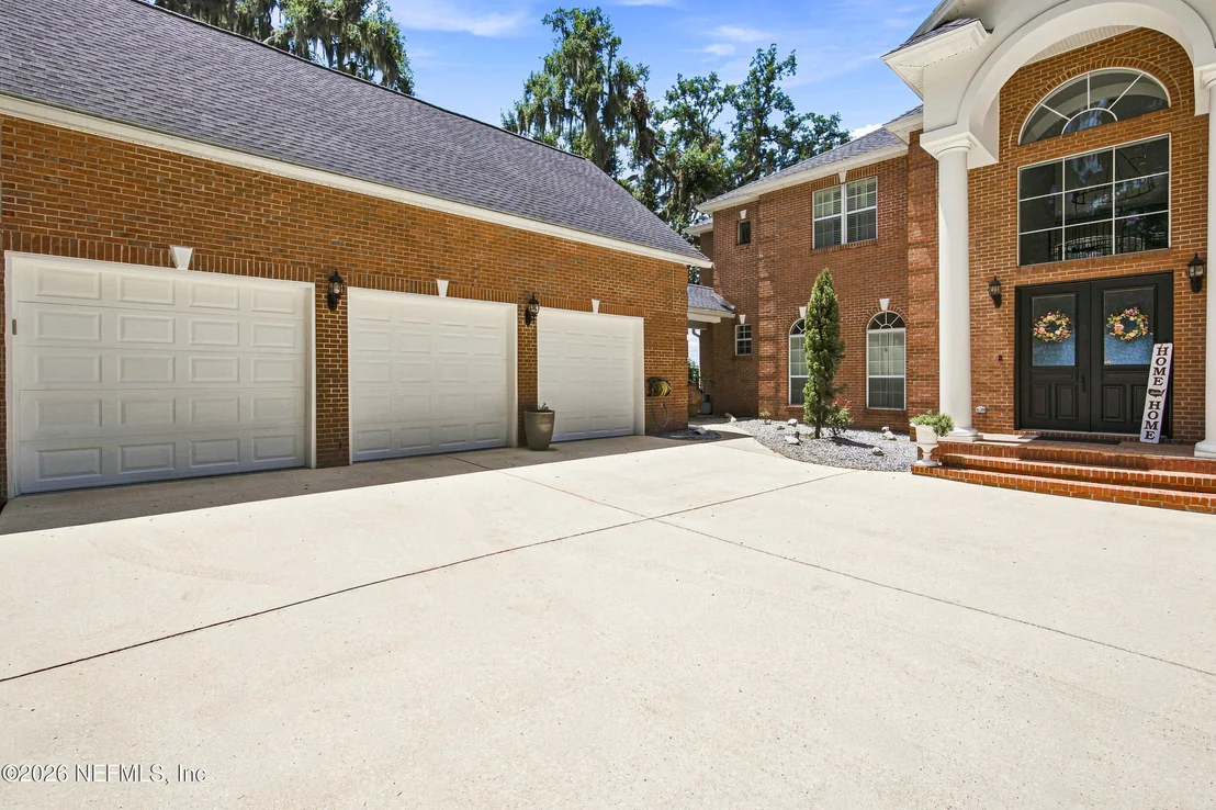 Photo of 120 RUSTIC OAKS Lane