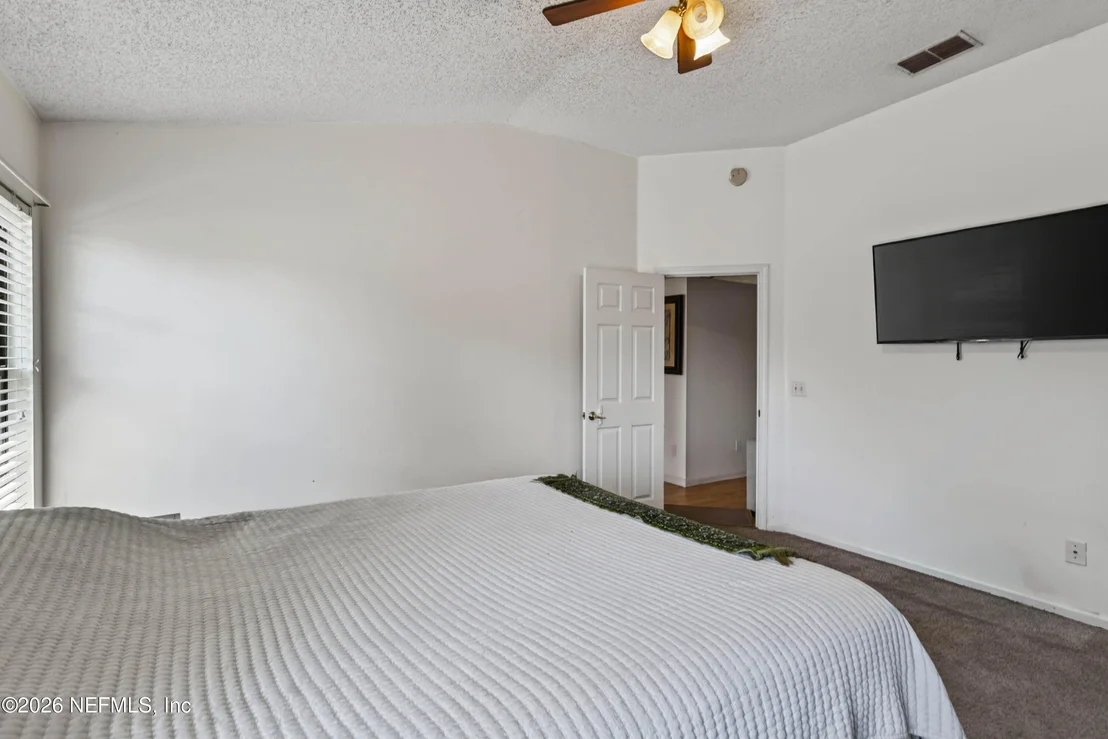 Photo of 1641 SPRING OAKS Lane