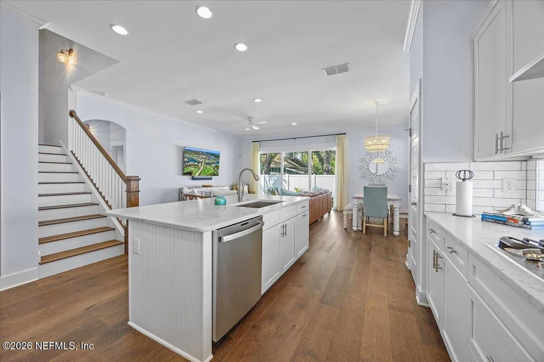 Photo of 398 SHERRY Drive
