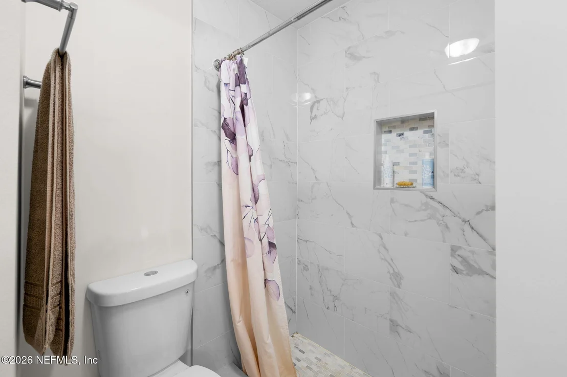 Photo of 507 GENTIAN Road