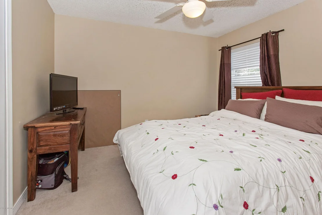 Photo of 5608 BRAMPTON FALLS Lane