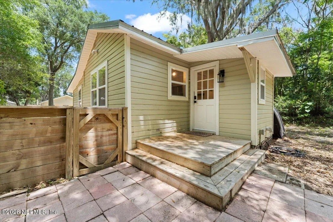 Photo of 531 LENA Street