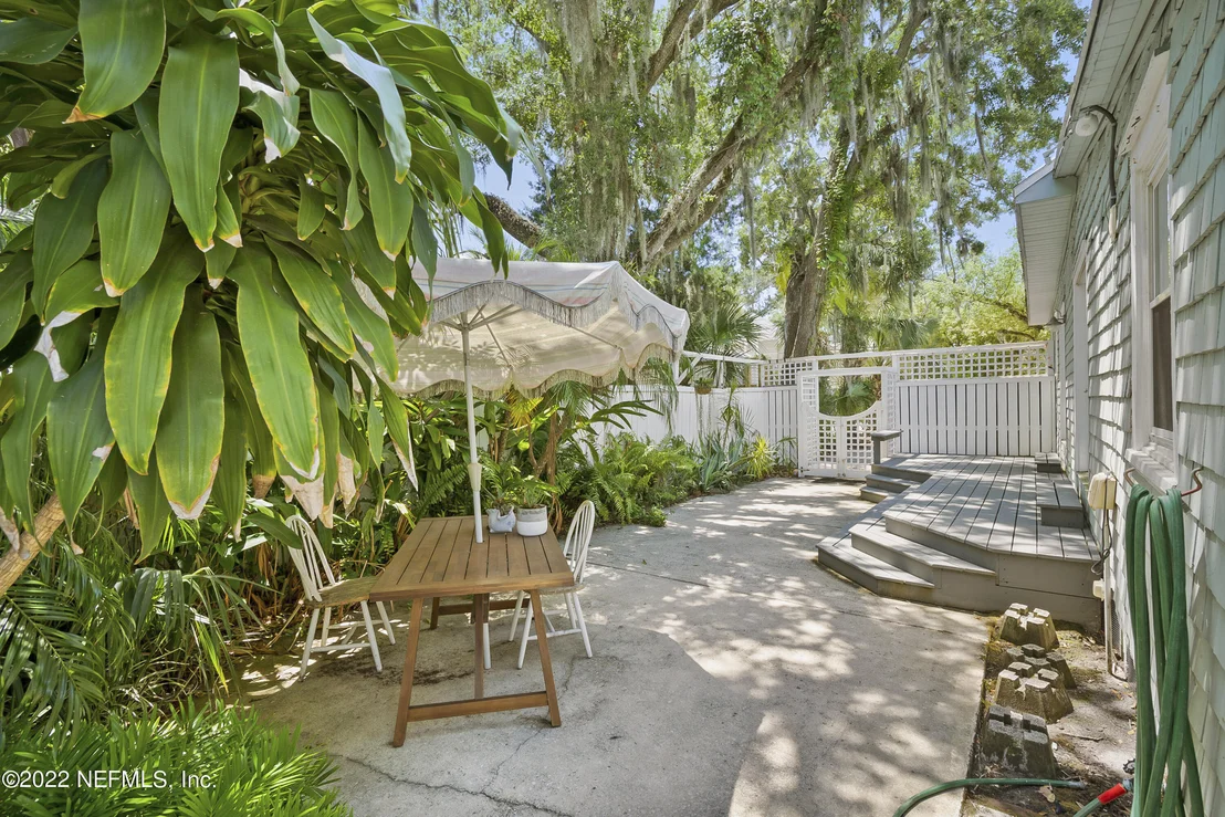 Photo of 60 ALMERIA Street