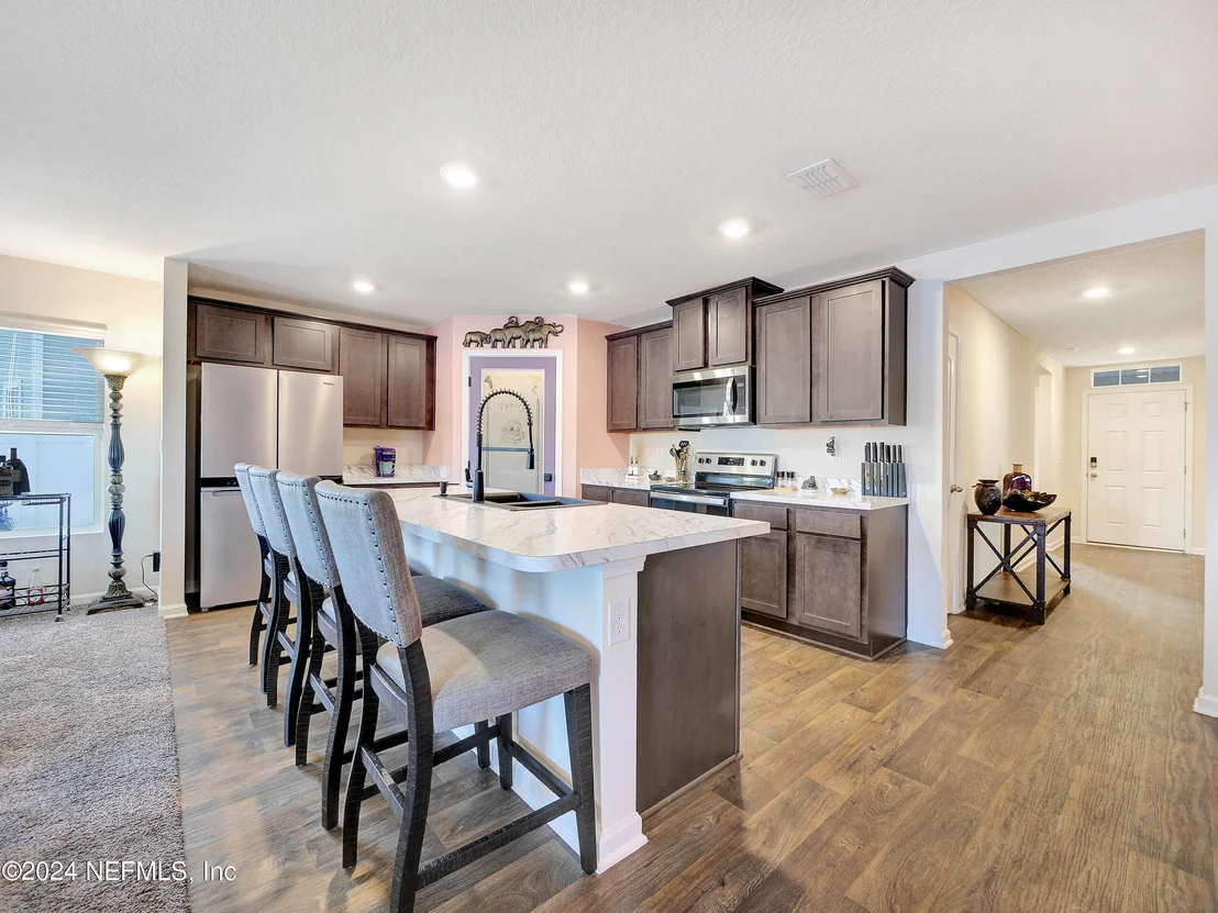 Photo of 379 FALCON RIDGE Road