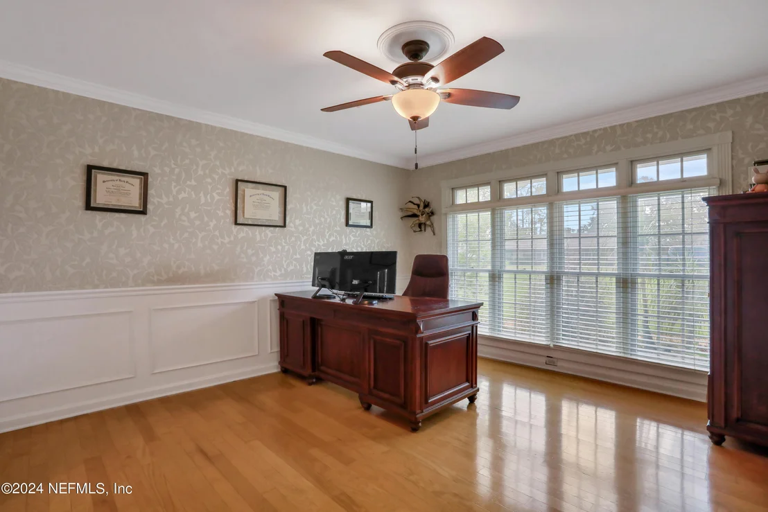 Photo of 8119 PINE LAKE Road