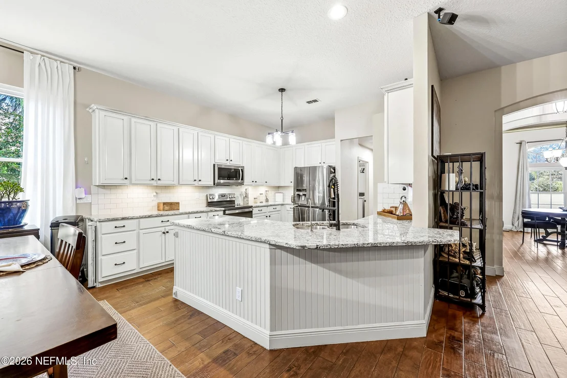 Photo of 185 BARTRAM PARKE Drive