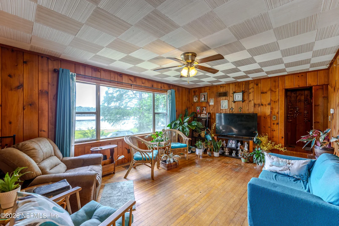 Photo of 1257 CEDAR BAY Road