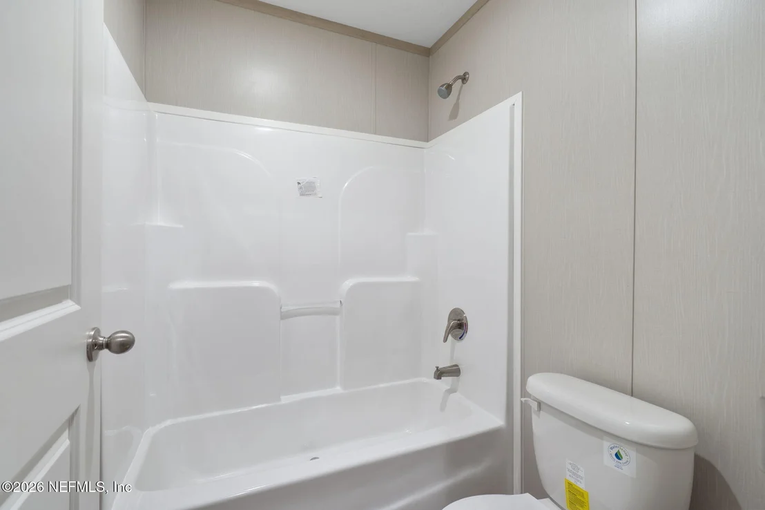 Photo of 6109 CENTER Circle