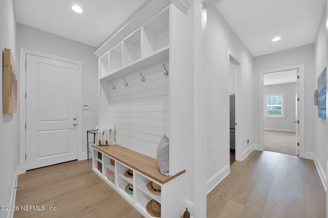 Photo of 237 FELLS Cove