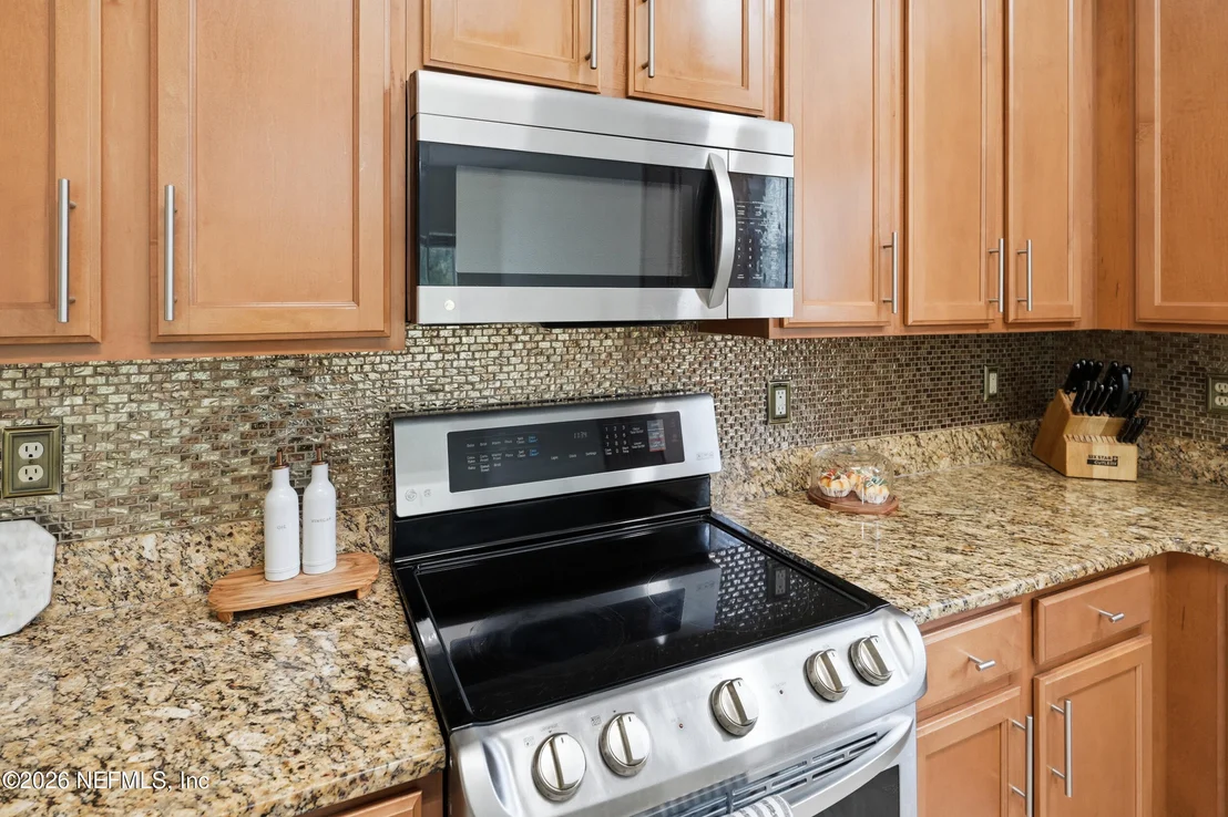 Photo of 951 CHURCHHILL Lane