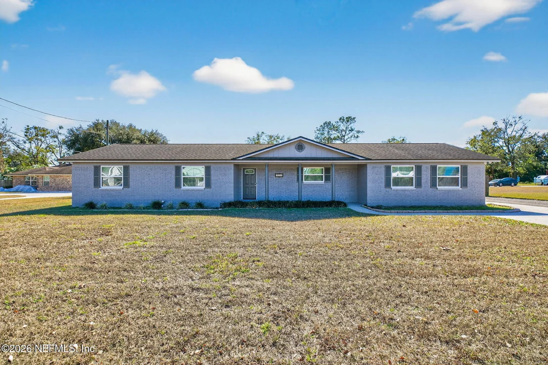 Photo of 8294 COLLINS Road