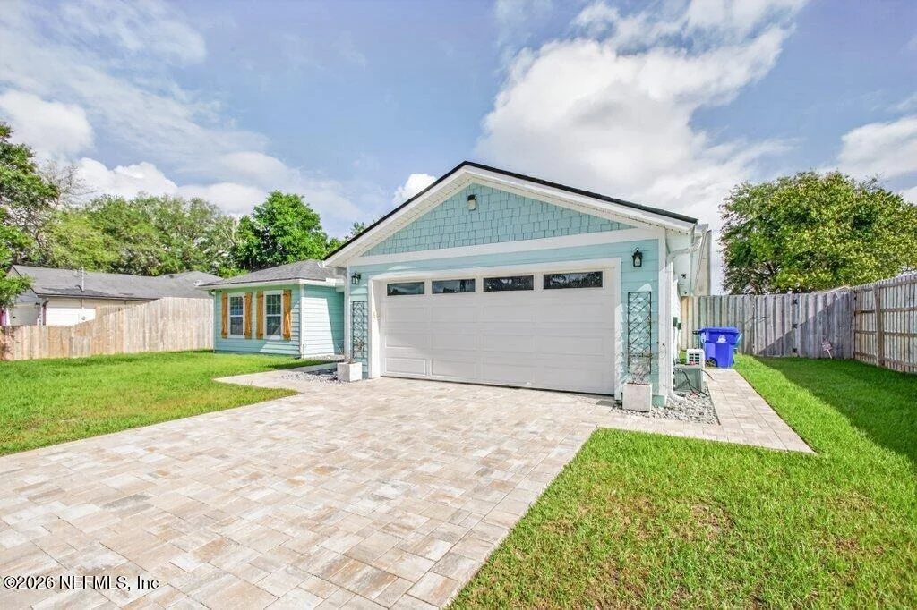 Photo of 109 AZALEA Road