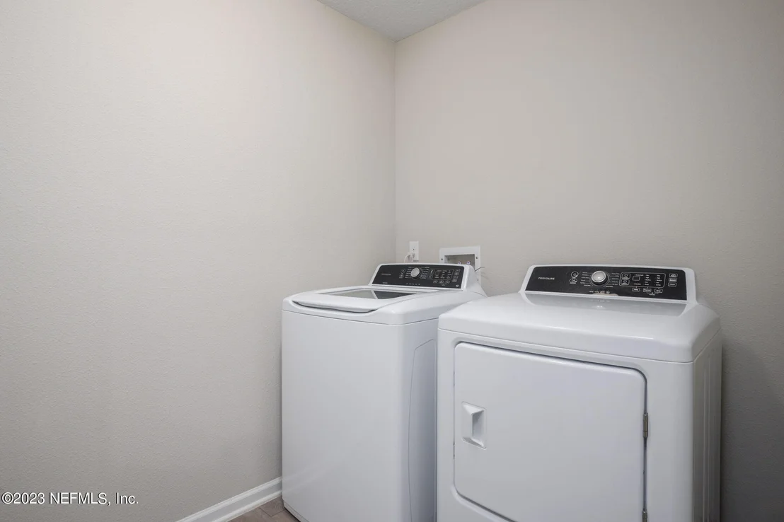 Photo of 210 CEDARSTONE Way