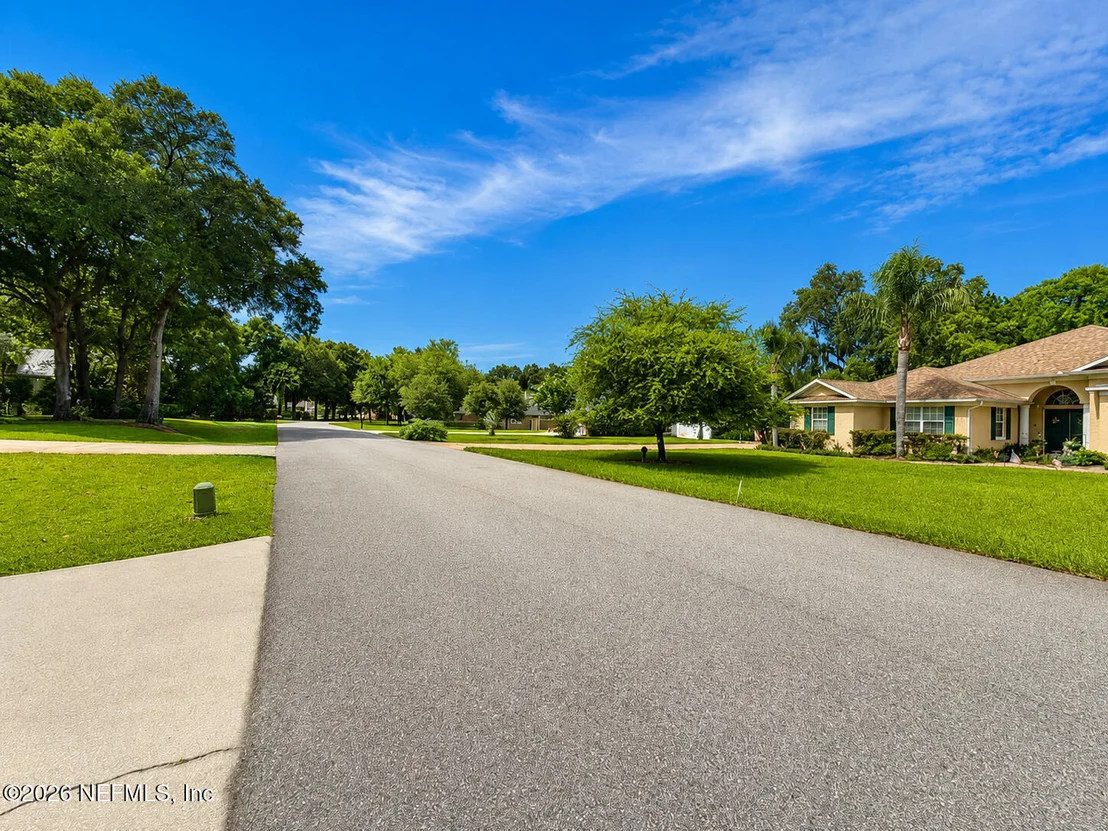 Photo of 3345 KINGS Road S