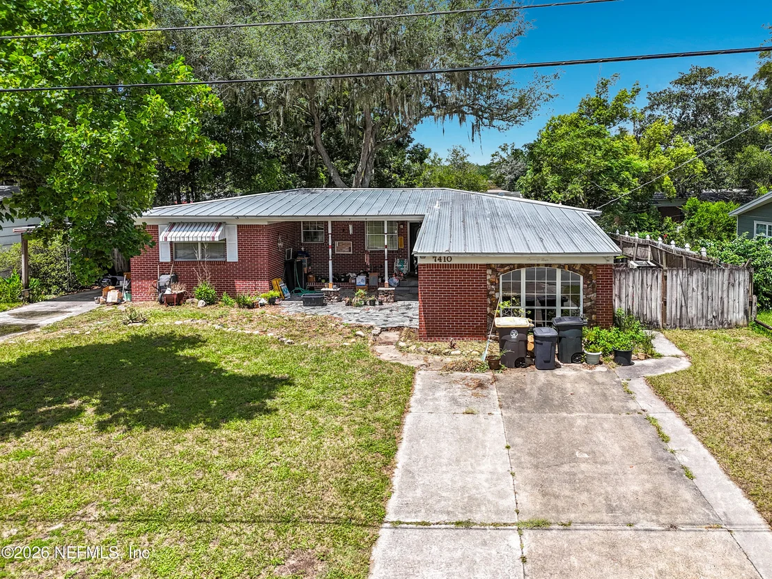Photo of 7410 PINEVILLE Drive