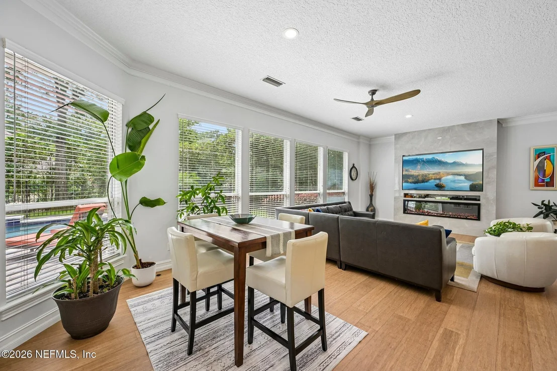 Photo of 2567 FERNTREE Lane